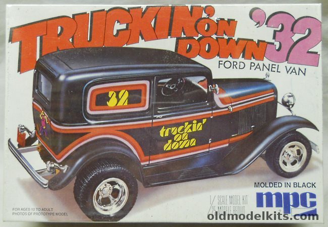 MPC 1/25 Truckin' On Down '32 1932 Ford Panel Van Hot Rod, 1-0727 plastic model kit